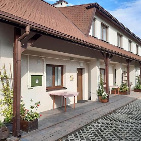 Ardo Vendeghaz Apartment Sárospatak Екстериор снимка