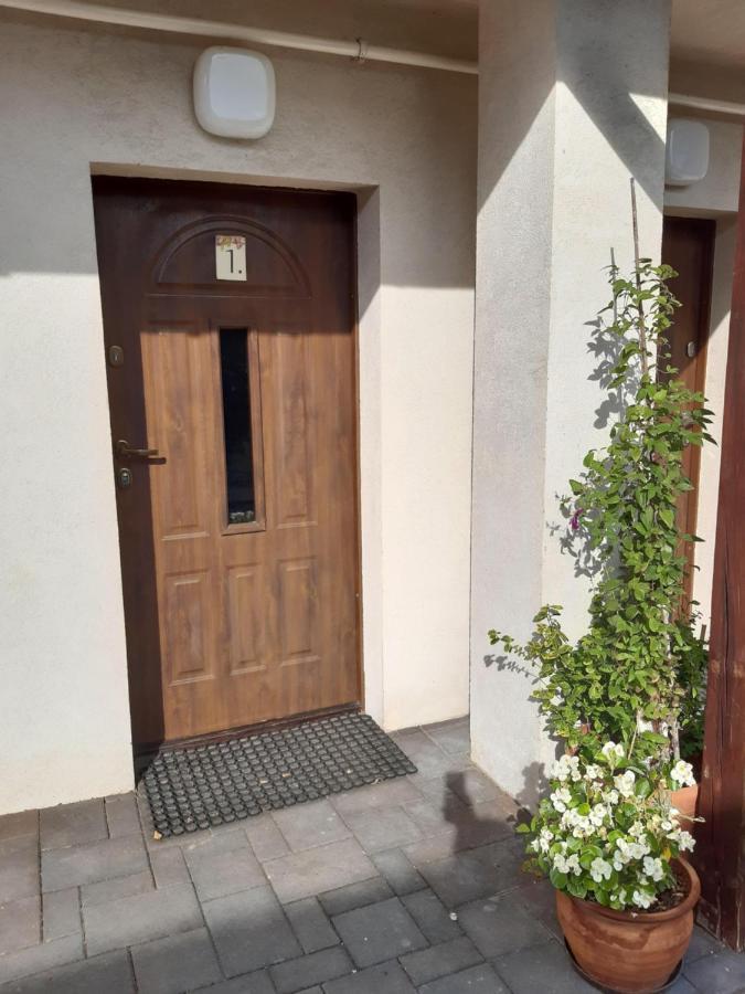 Ardo Vendeghaz Apartment Sárospatak Екстериор снимка